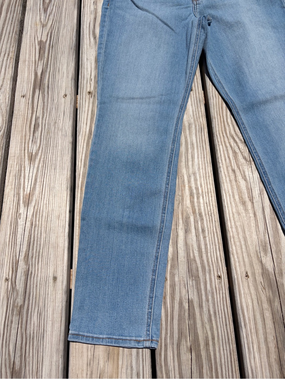 Old Navy High-Rise Straight Jeans Stretch Women's Size 14 Light Wash Mom Jeans - Picture 3 of 11
